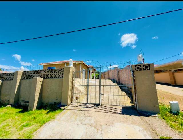 4 BEDROOM HOUSE FOR SALE IN INANDA GLEBE